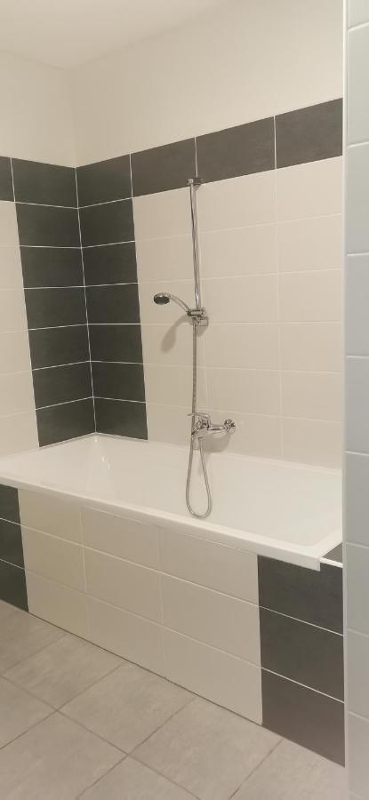Apartman G4 Maty Frymburk Eksteriør billede