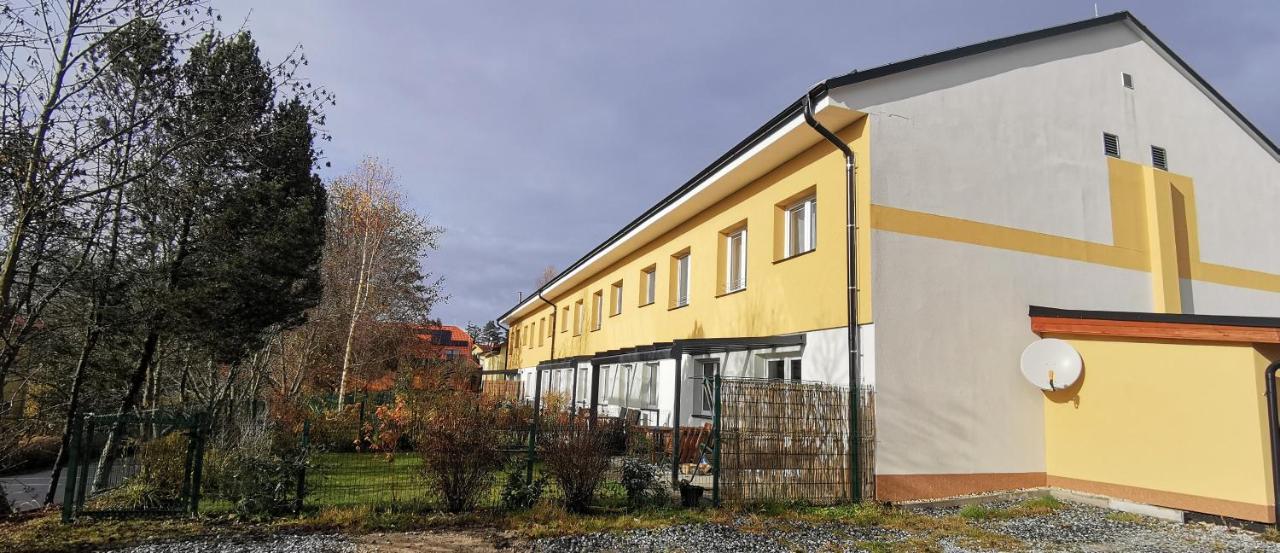 Apartman G4 Maty Frymburk Eksteriør billede