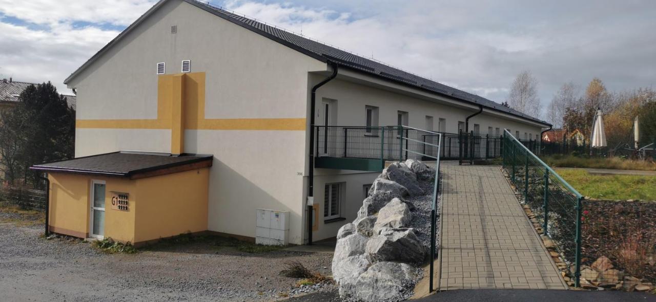 Apartman G4 Maty Frymburk Eksteriør billede